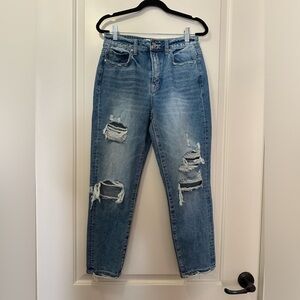 Mica distressed mom jeans. NWOT